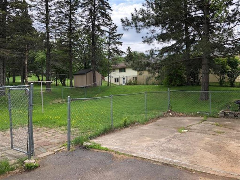 116 E Niagara St - Photo 2 of 9