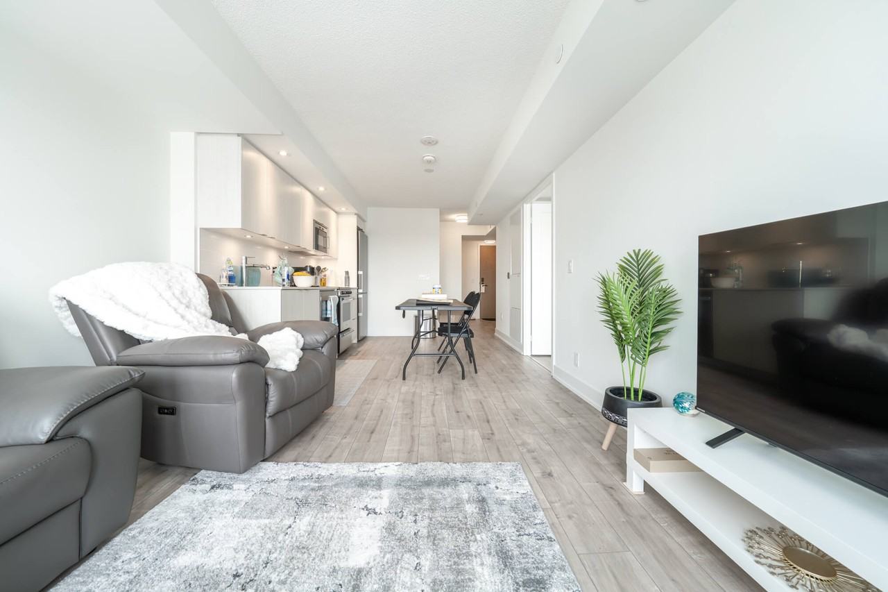 10 Eva Road - Photo 5 of 19