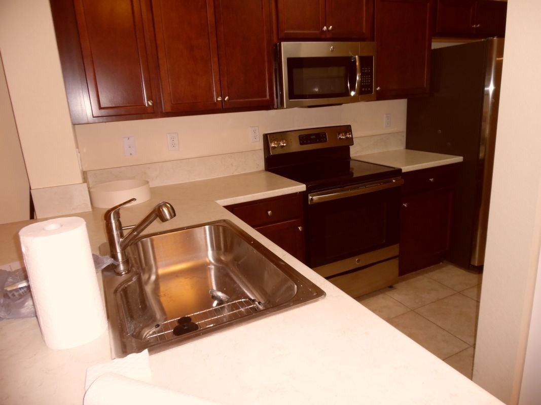 142 Se 28th Ter - Photo 2 of 6