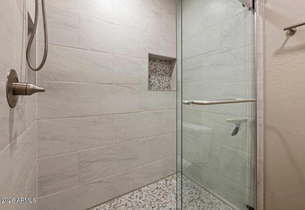 10059 E Sheena Dr - Photo 7 of 18