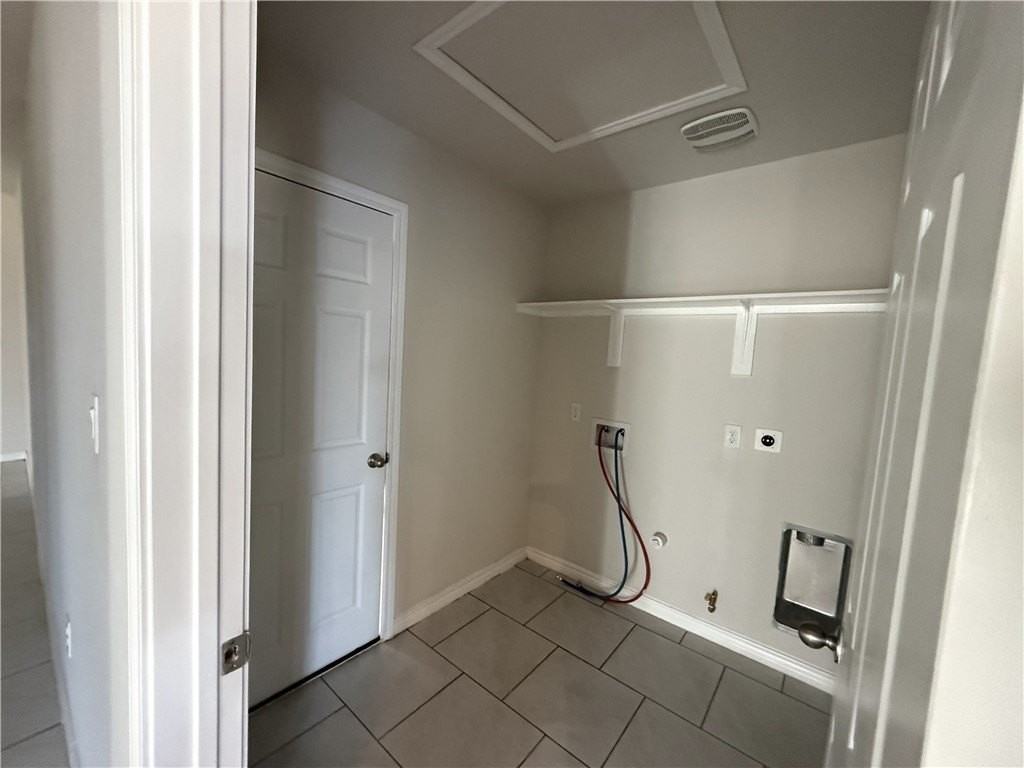 3910 Targaryen Way - Photo 6 of 18