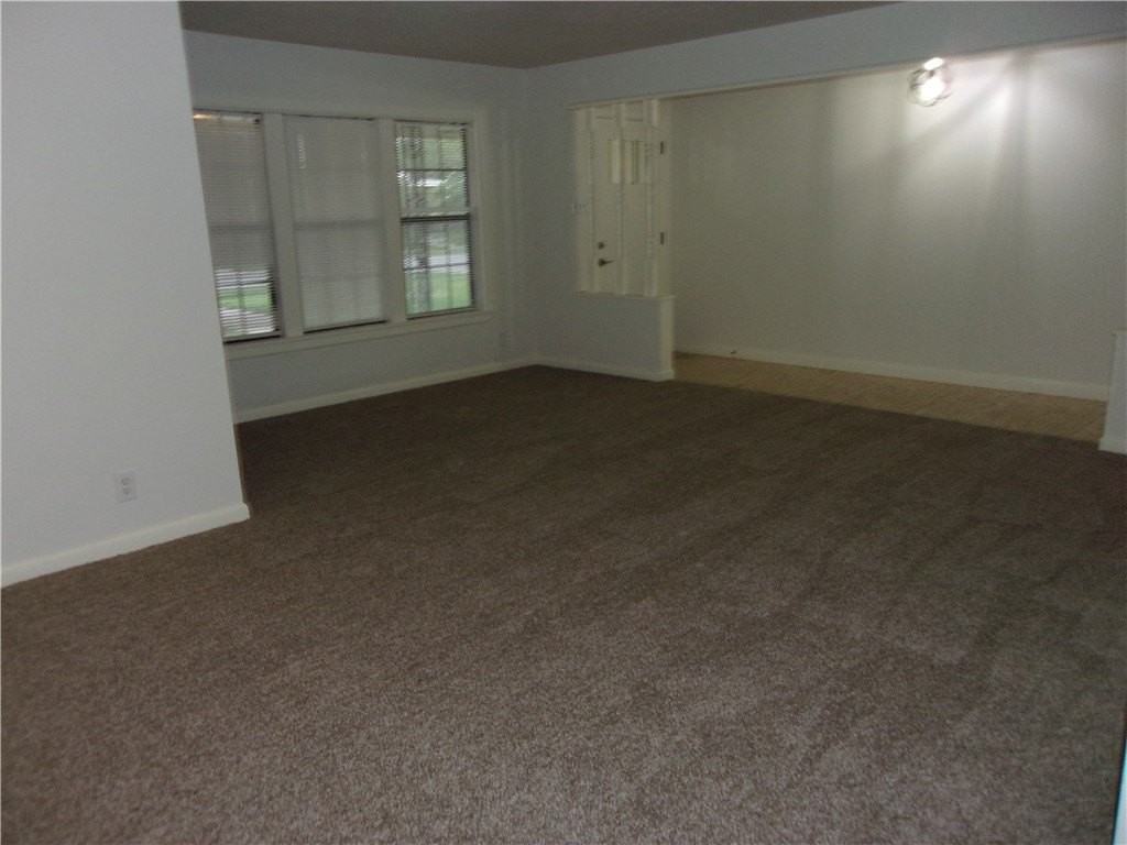 438 Poenisch Dr - Photo 2 of 15