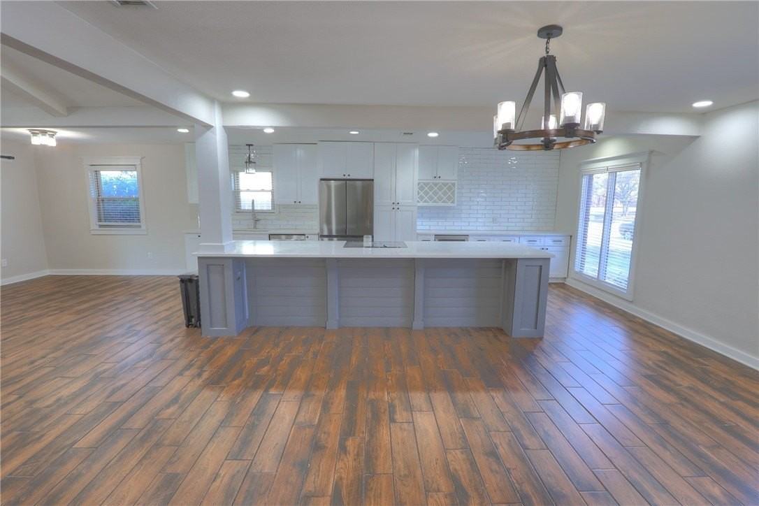 5209 Bromley Dr - Photo 6 of 31