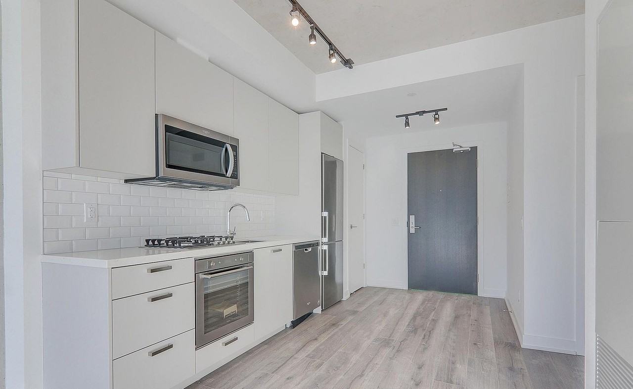 55 Ontario Street #606 - Photo 4 of 10