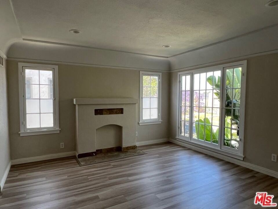 1282 S Highland Ave - Photo 2 of 22