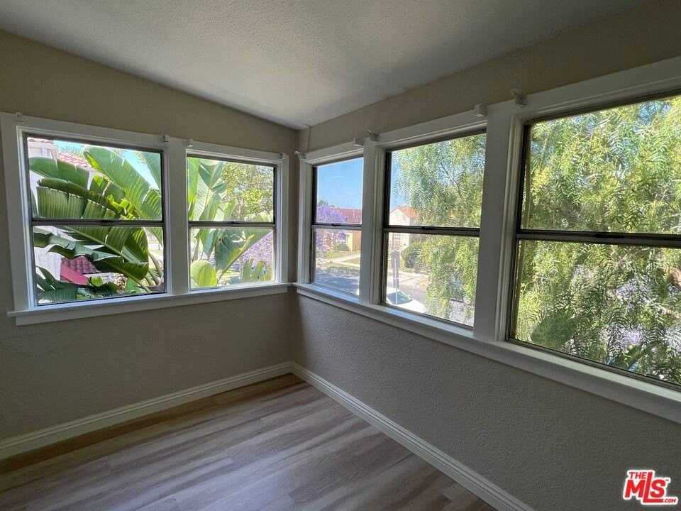 1282 S Highland Ave - Photo 7 of 22