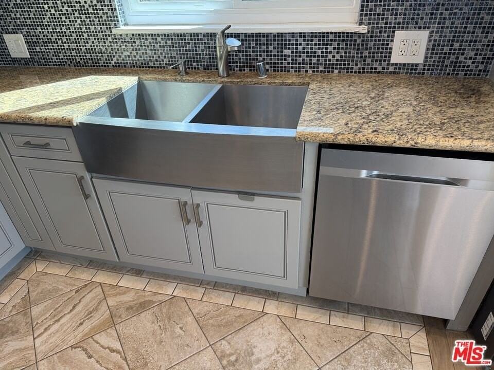 1255 Princeton St Apt 206 #206 - Photo 7 of 24