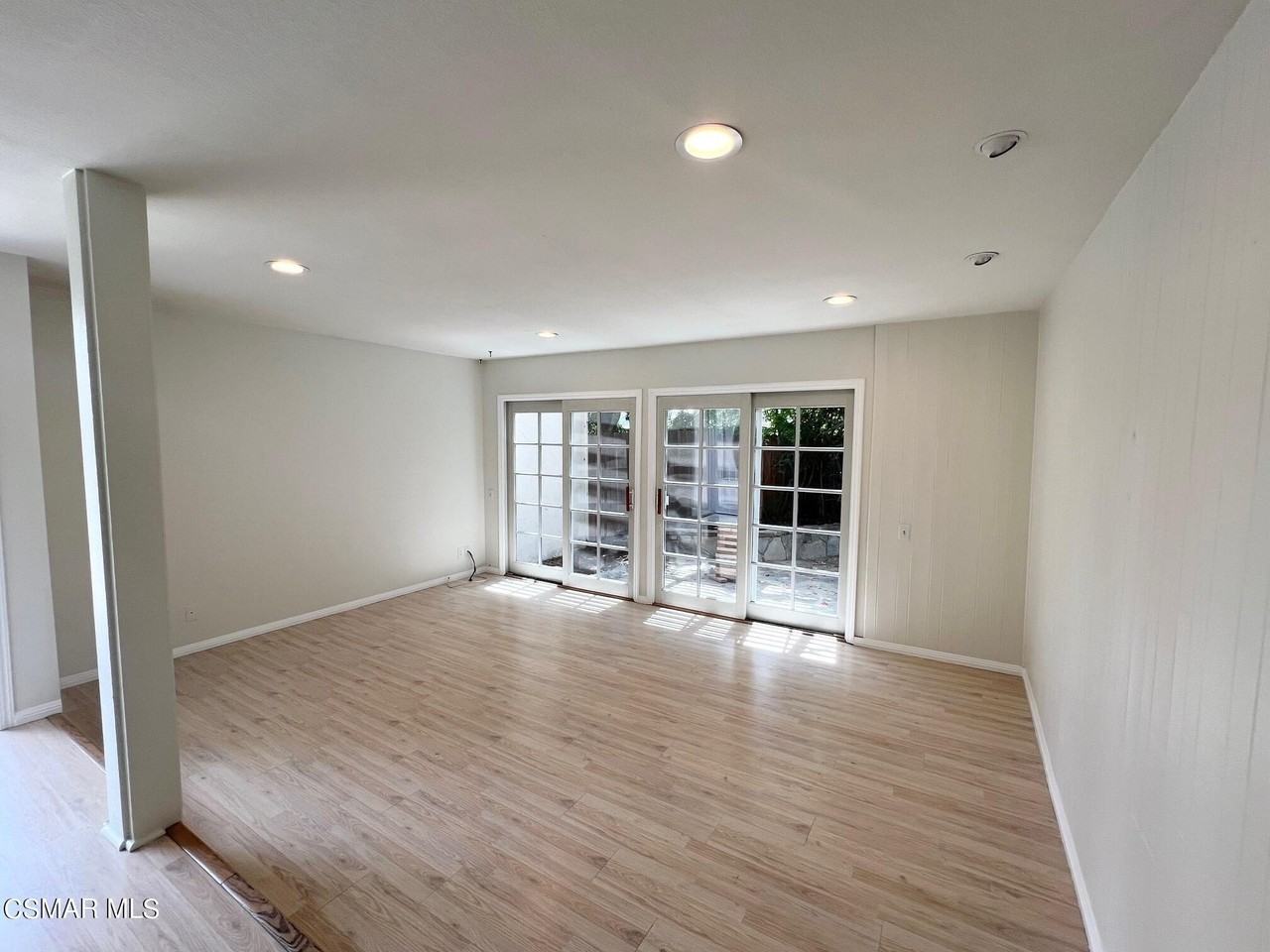 3077 Saddleback Ct - Photo 3 of 21