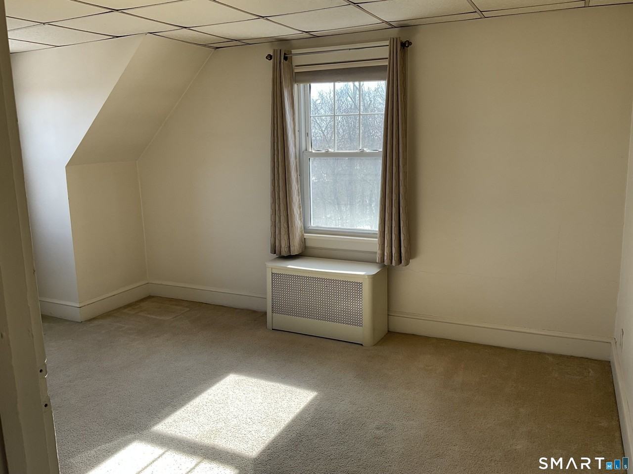 405 Mohegan Avenue Pkwy - Photo 6 of 18