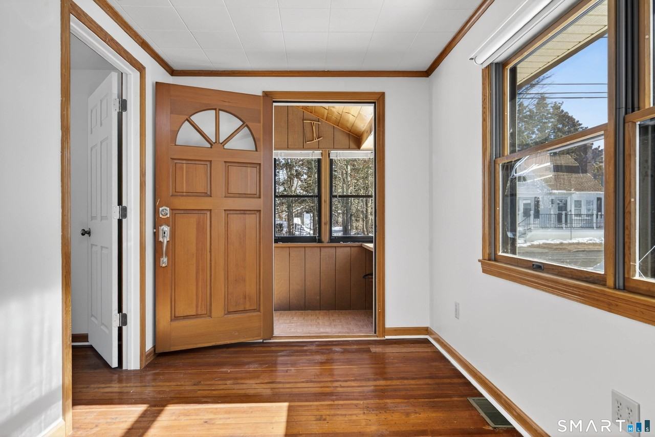 12 Pine St - Photo 6 of 28