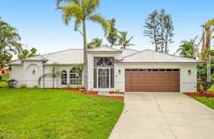 featured image of 915 Sw 1st Ter