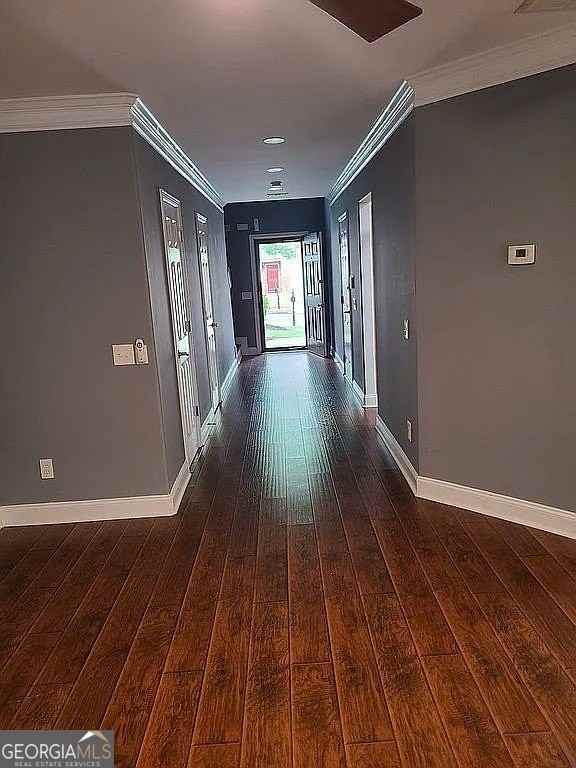 3185 Glenloch Pl - Photo 3 of 20