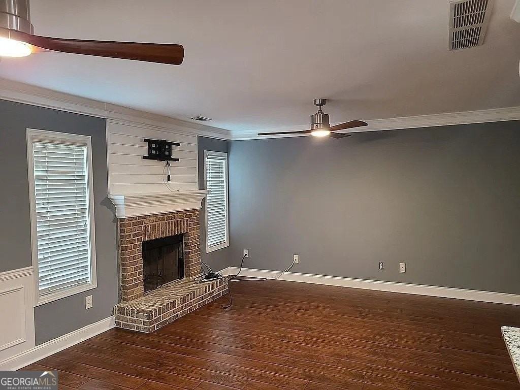 3185 Glenloch Pl - Photo 4 of 20