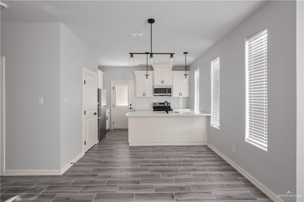 504 N Onyx Ave #1 - Photo 4 of 18