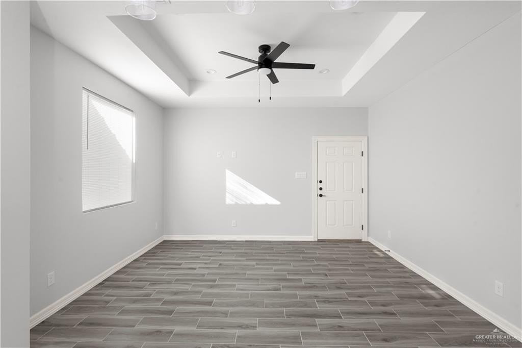 504 N Onyx Ave #1 - Photo 6 of 18