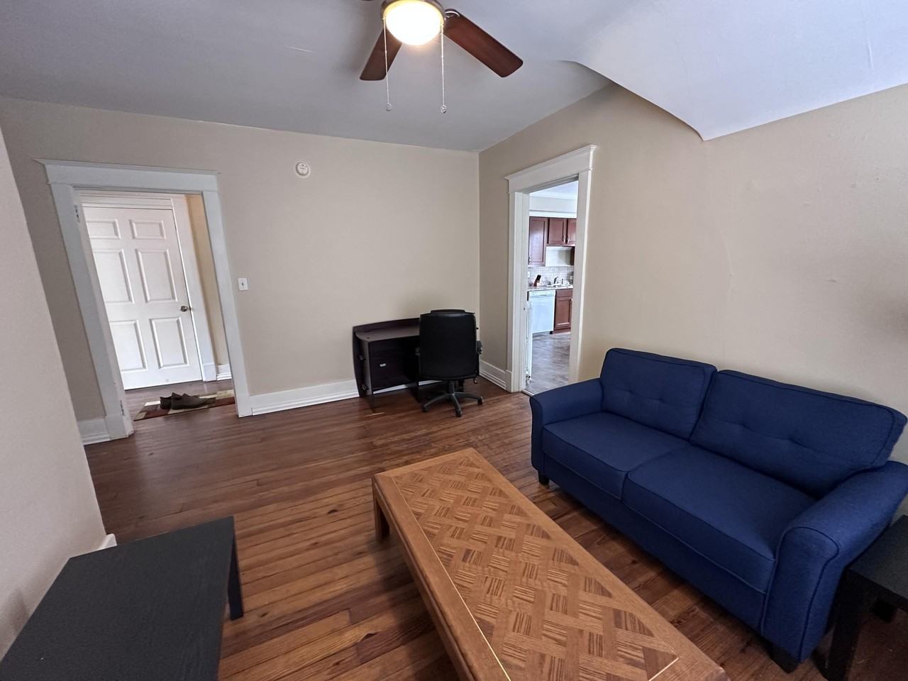 535 Archer Avenue unit: Upper Apt. 2 - Photo 3 of 21