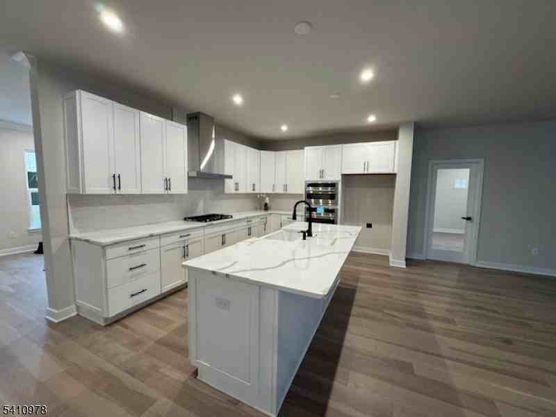 61 Willow Ln - Photo 3 of 28