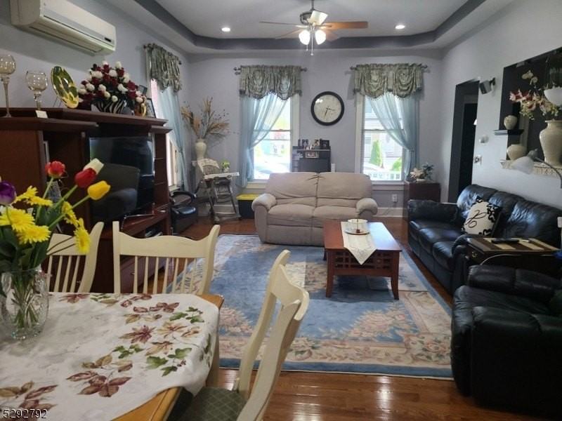 154 W Washington Ave #A - Photo 5 of 27