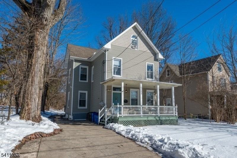 189 Washington St #1 - Photo 3 of 23