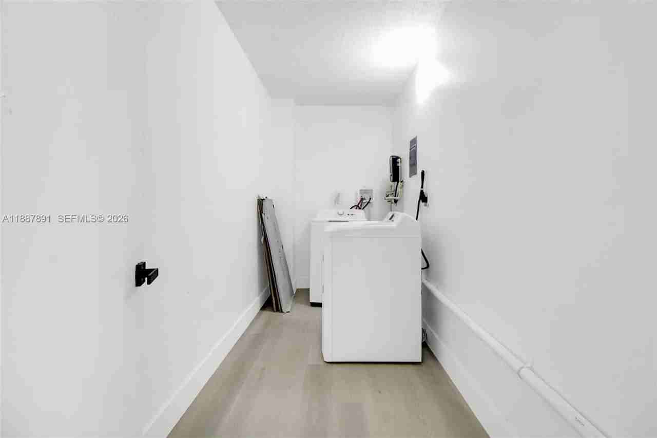 14850 Naranja Lakes Blvd #B4G - Photo 3 of 22