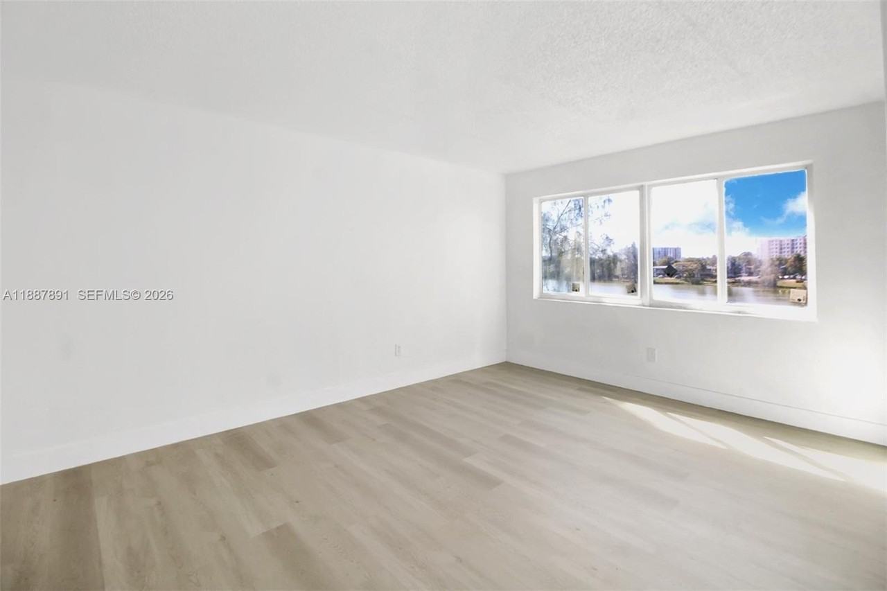 14850 Naranja Lakes Blvd #B4G - Photo 7 of 22