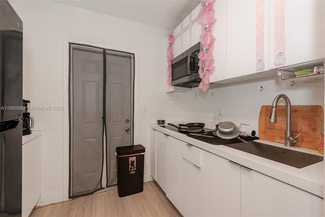 110 Nw 58th St #0 - Photo 5 of 27