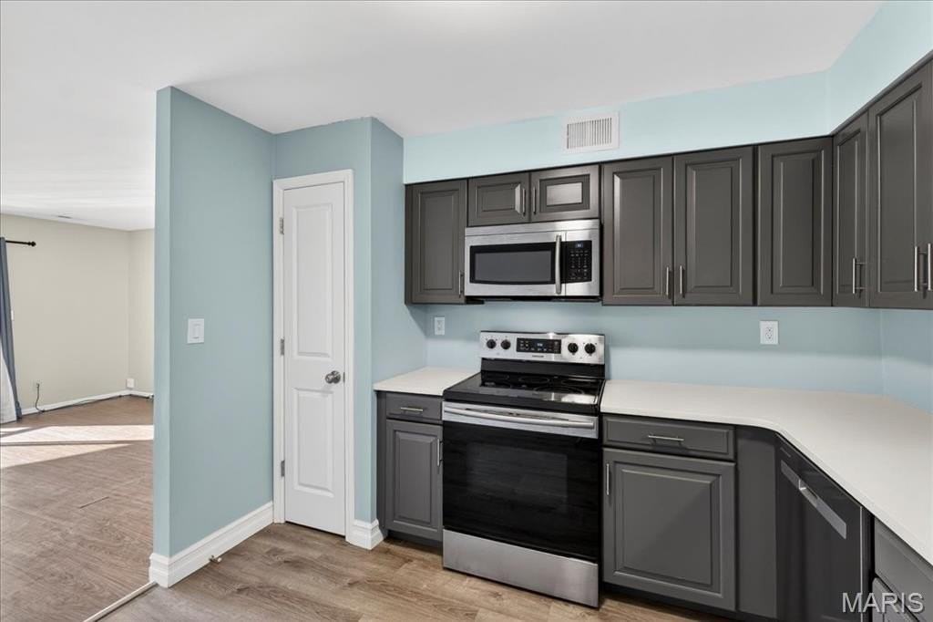 12842 Portulaca Dr #J - Photo 6 of 27