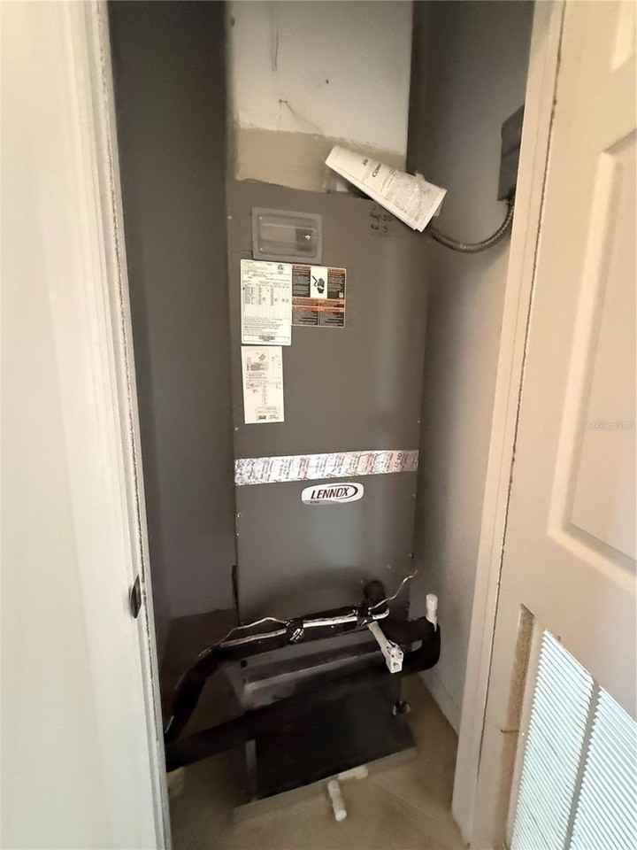 20460 Lagente Cir - Photo 7 of 31