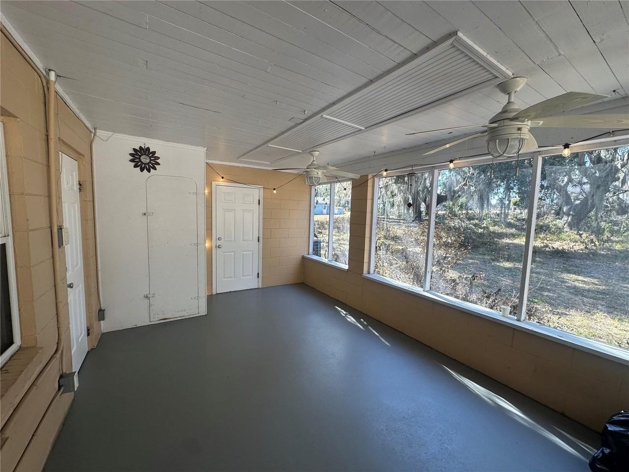 5520 Ohio Ave - Photo 3 of 17