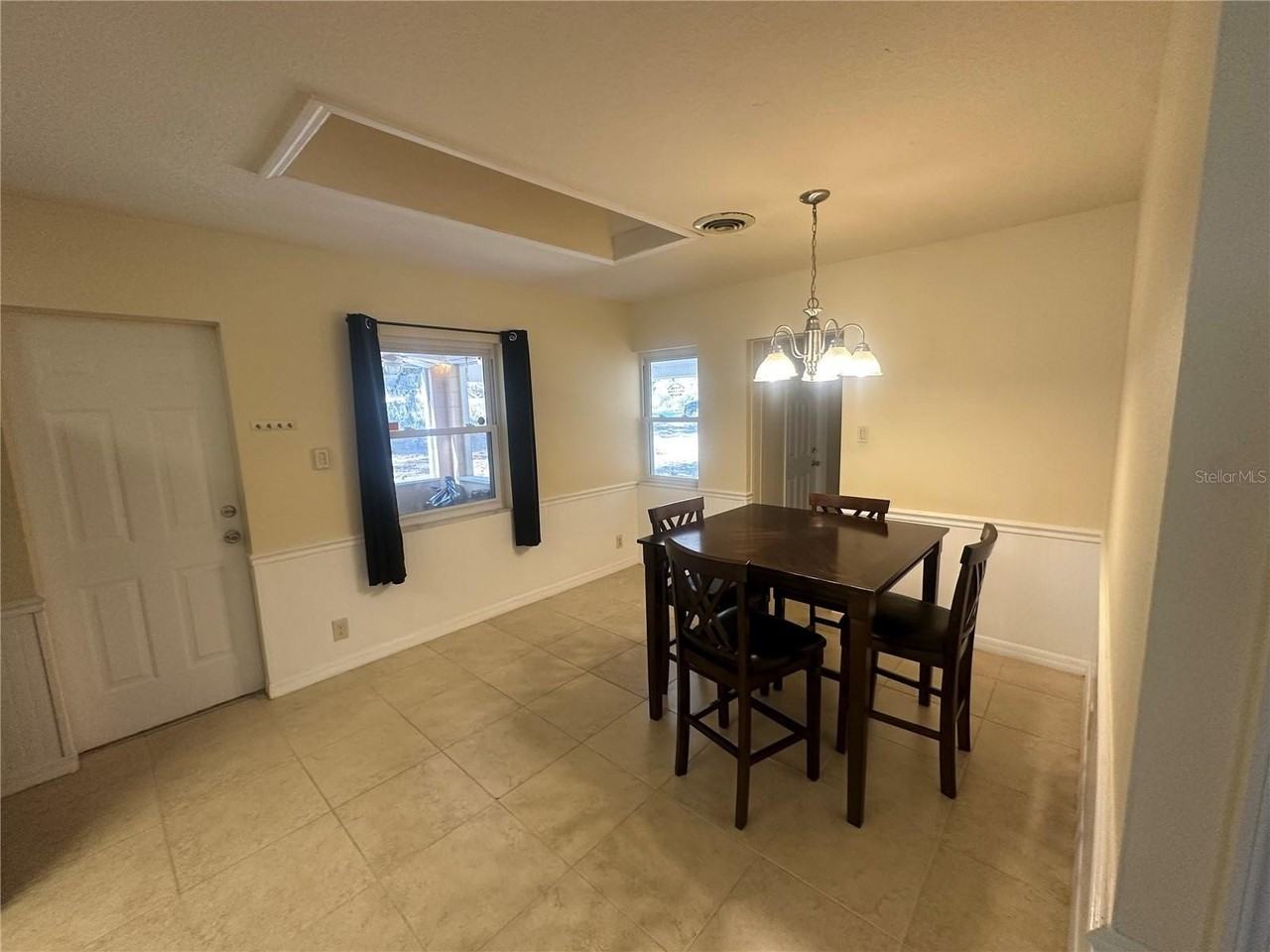 5520 Ohio Ave - Photo 5 of 17