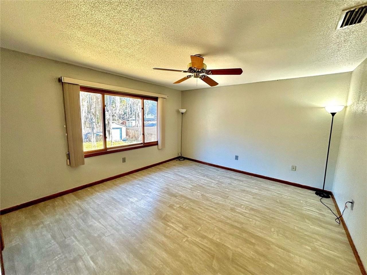 5419 Twin Palms Rd - Photo 5 of 20