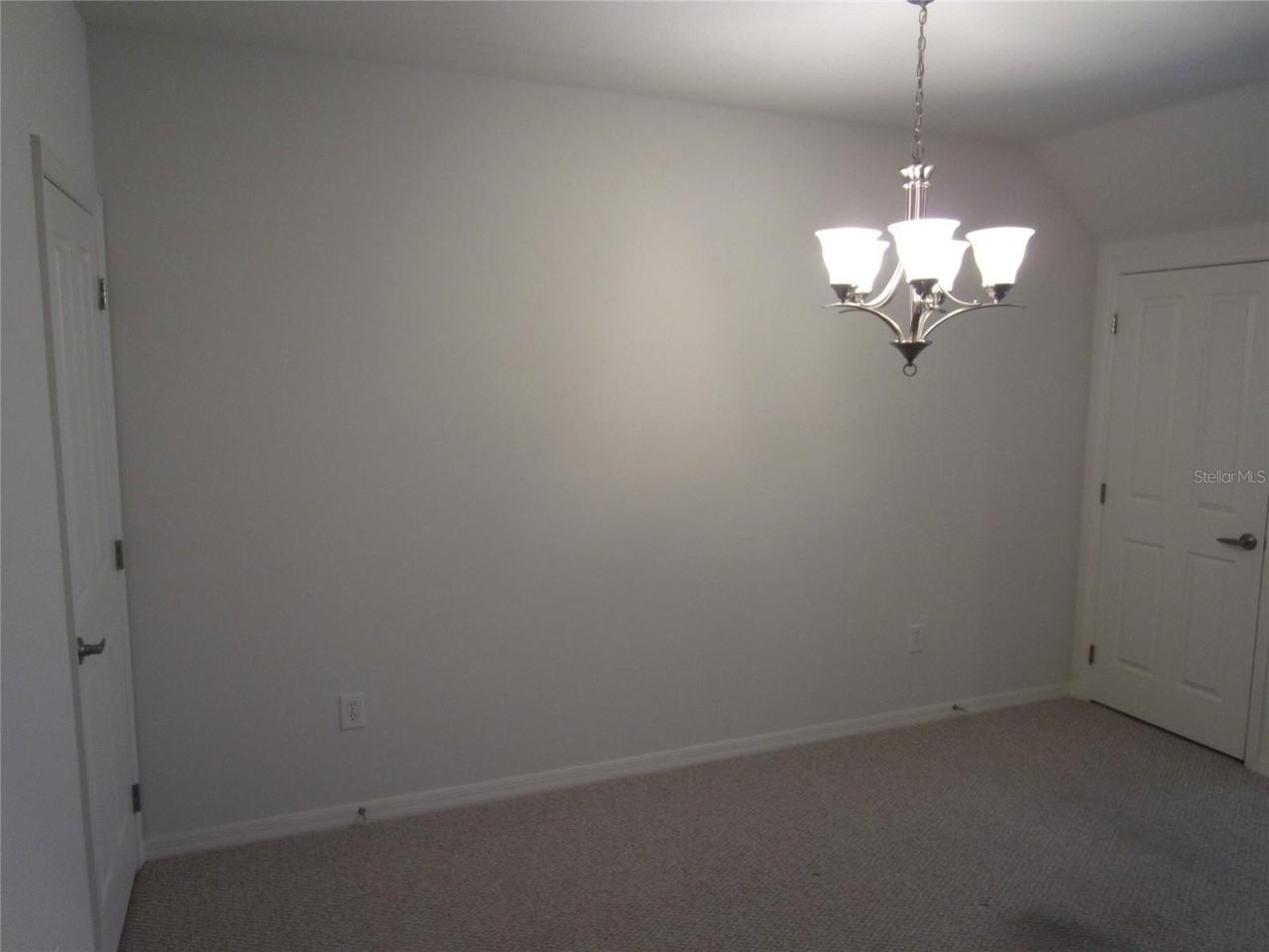 3432 Lonzalo Way - Photo 4 of 44