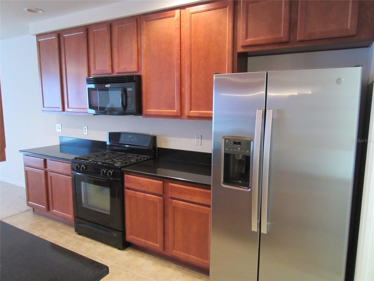 3432 Lonzalo Way - Photo 7 of 44