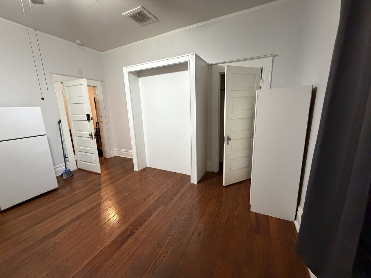 315 Park Avenue #8 - Photo 3 of 3