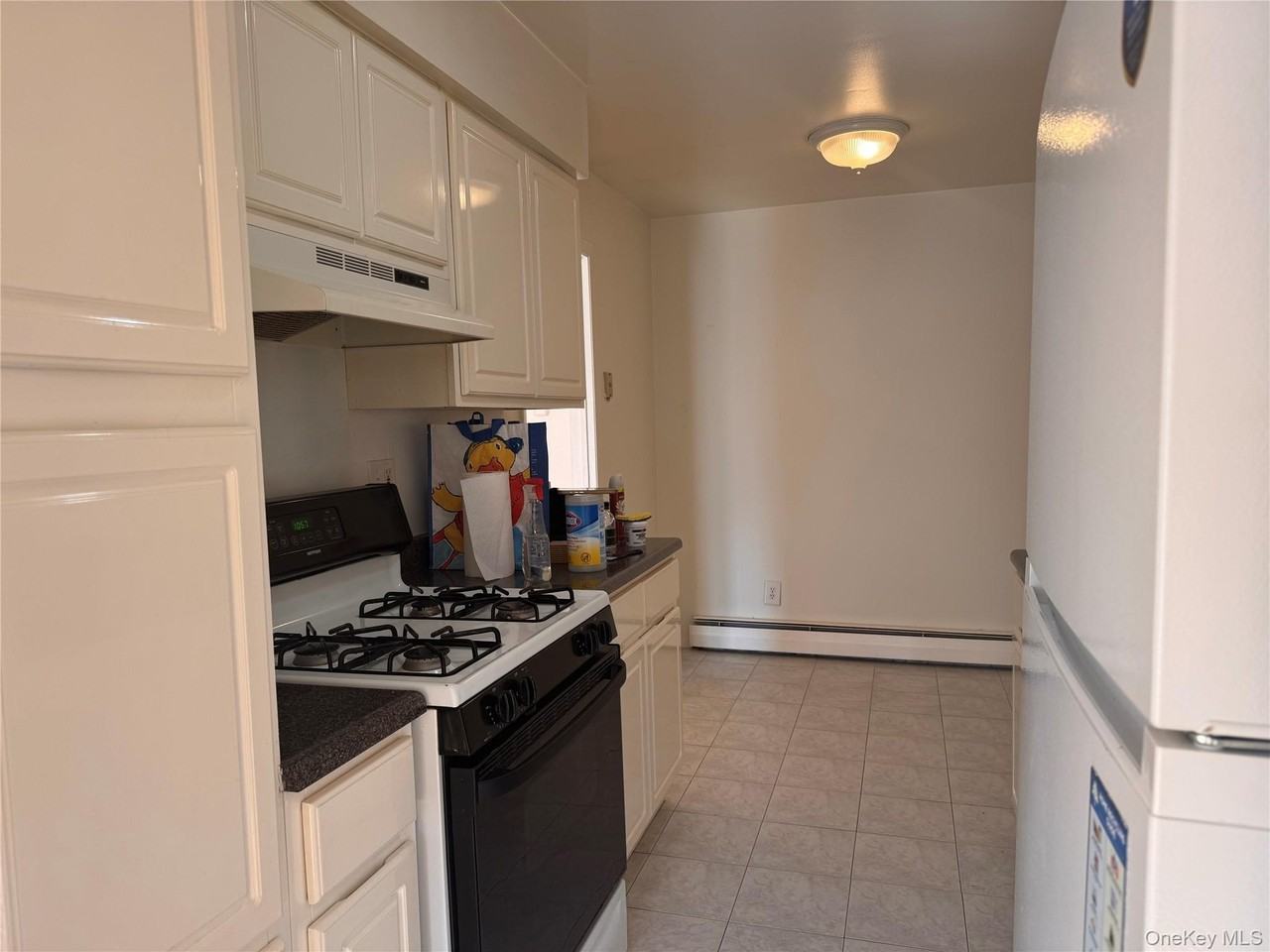 12 Charles Ln Apt 2c #2C - Photo 5 of 12