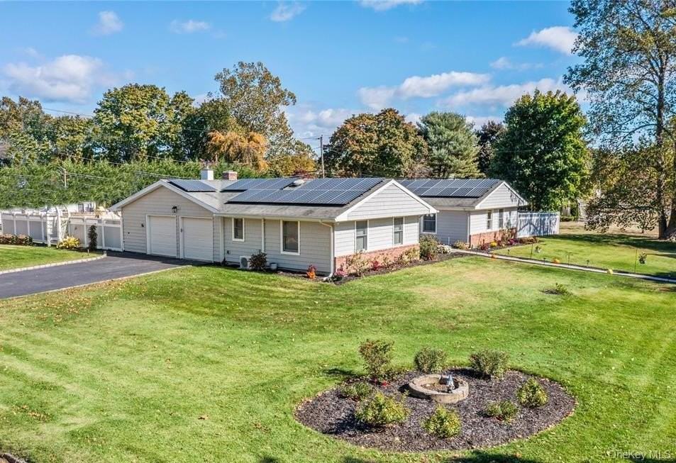 11 Onyx N Dr - Photo 3 of 25