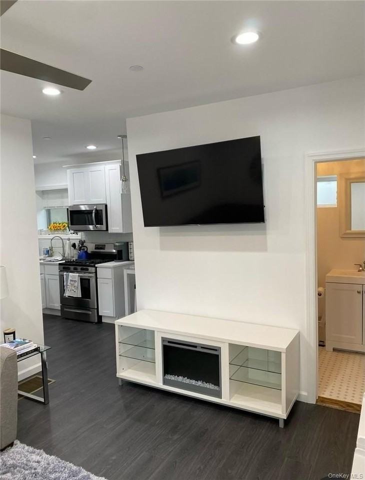 150 Fifth Ave Apt 1 #1 - Photo 5 of 10