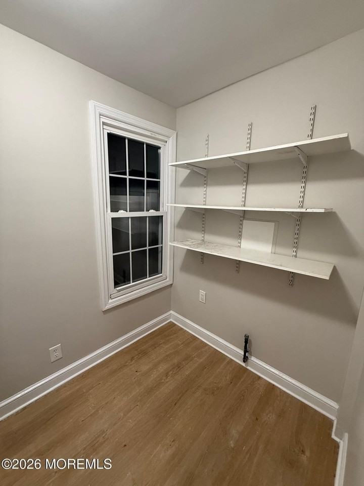 148 Main St - Photo 7 of 9