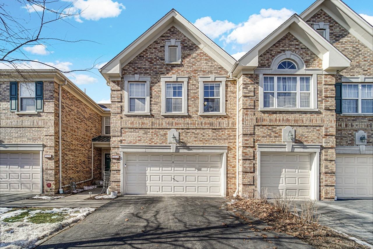 1264 Sarah Blvd - Photo 2 of 27