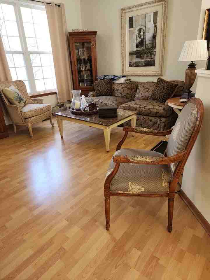 1542 Sauganash Ct - Photo 3 of 13