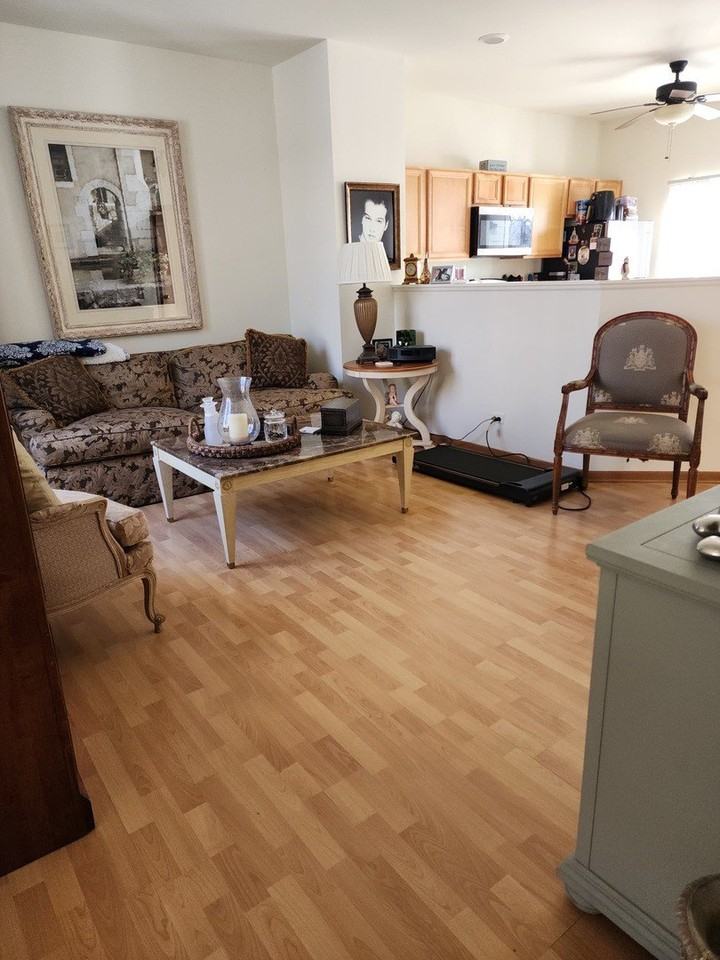 1542 Sauganash Ct - Photo 4 of 13