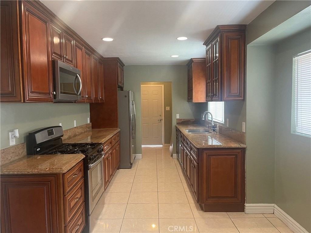 14473 San Ardo Dr - Photo 5 of 31