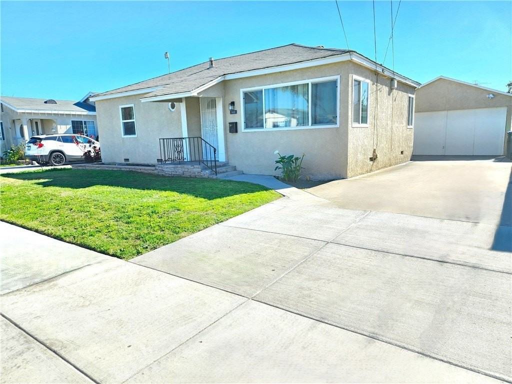 9448 Rendalia St - Photo 3 of 15