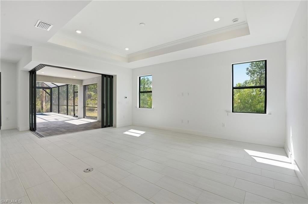 2148 Sequoia Ct - Photo 4 of 48