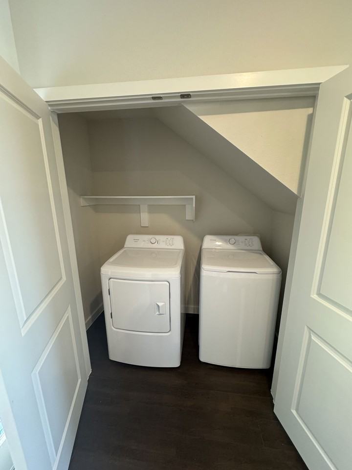 445 Elevon Parkway #818 - Photo 7 of 8