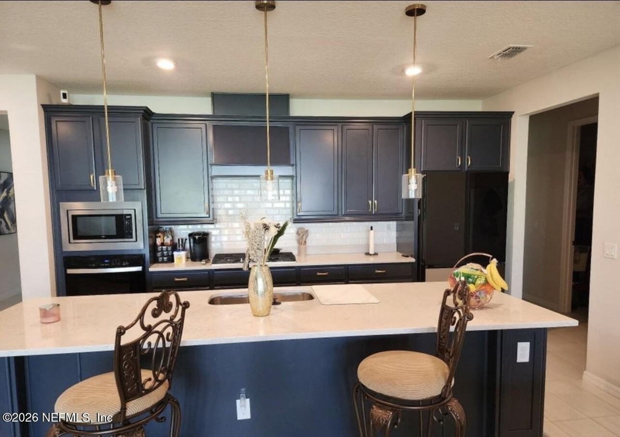 3399 Kindlewood Dr - Photo 4 of 20