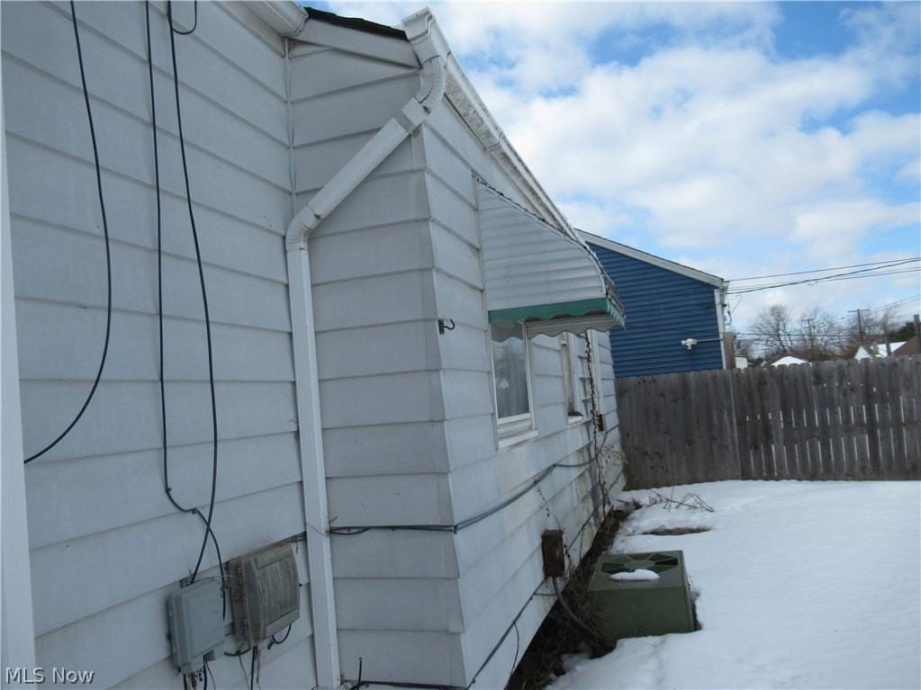 13510 Sherry Ave - Photo 4 of 33