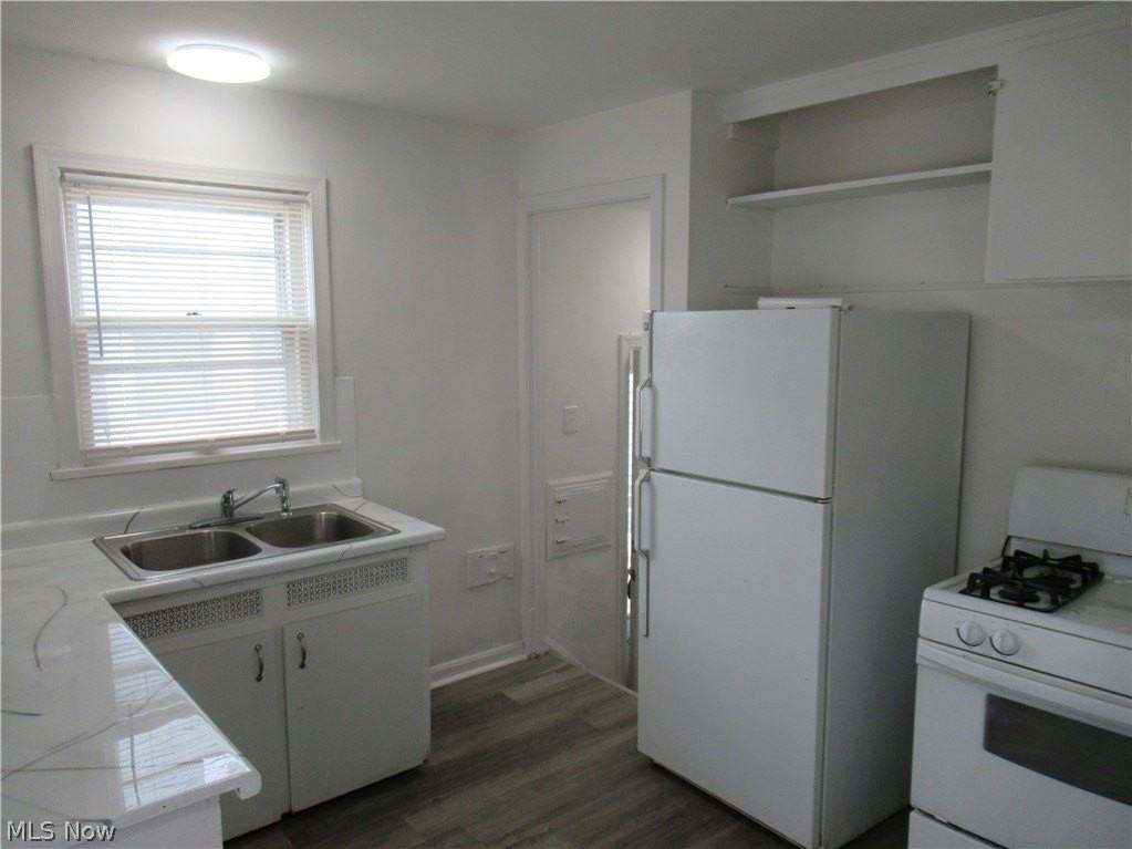 13510 Sherry Ave - Photo 6 of 33