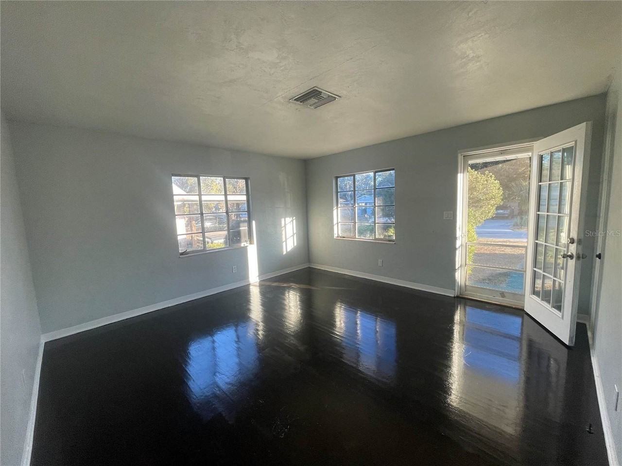 5617 20th Ave S - Photo 3 of 49