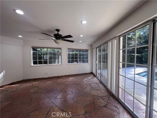 24512 Pat Pl - Photo 3 of 8